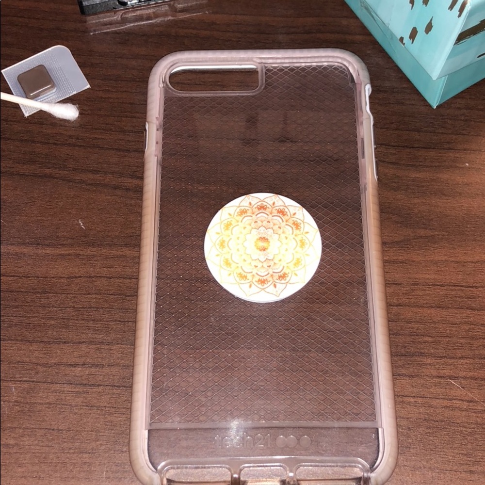 Pink Tech21 case for iPhone 6/7 PLUS